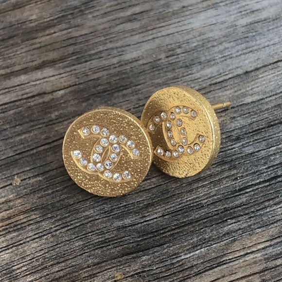 CHANEL Jewelry - Chanel gold tone crystal stud earrings
